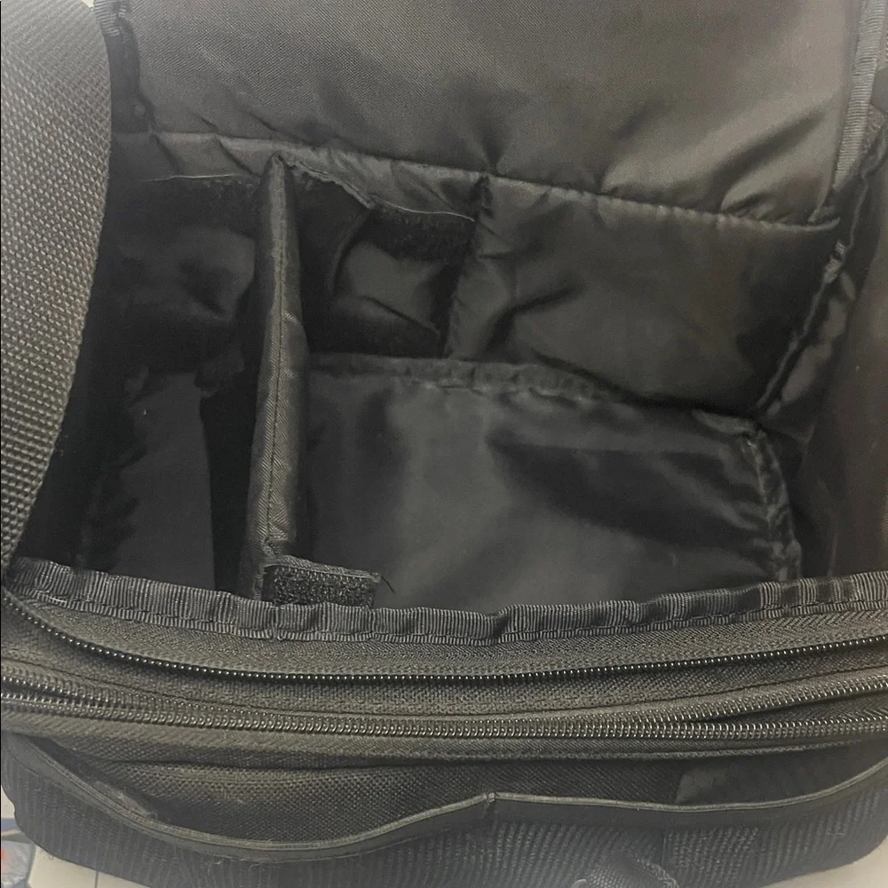 Nikon D100 Digital Camera with‎ Black Accessories Kit